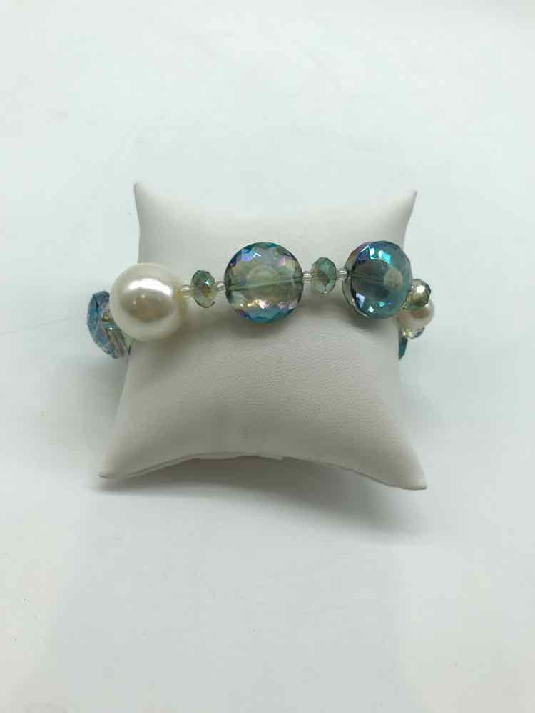 Blue Glass Stretchy Bracelet