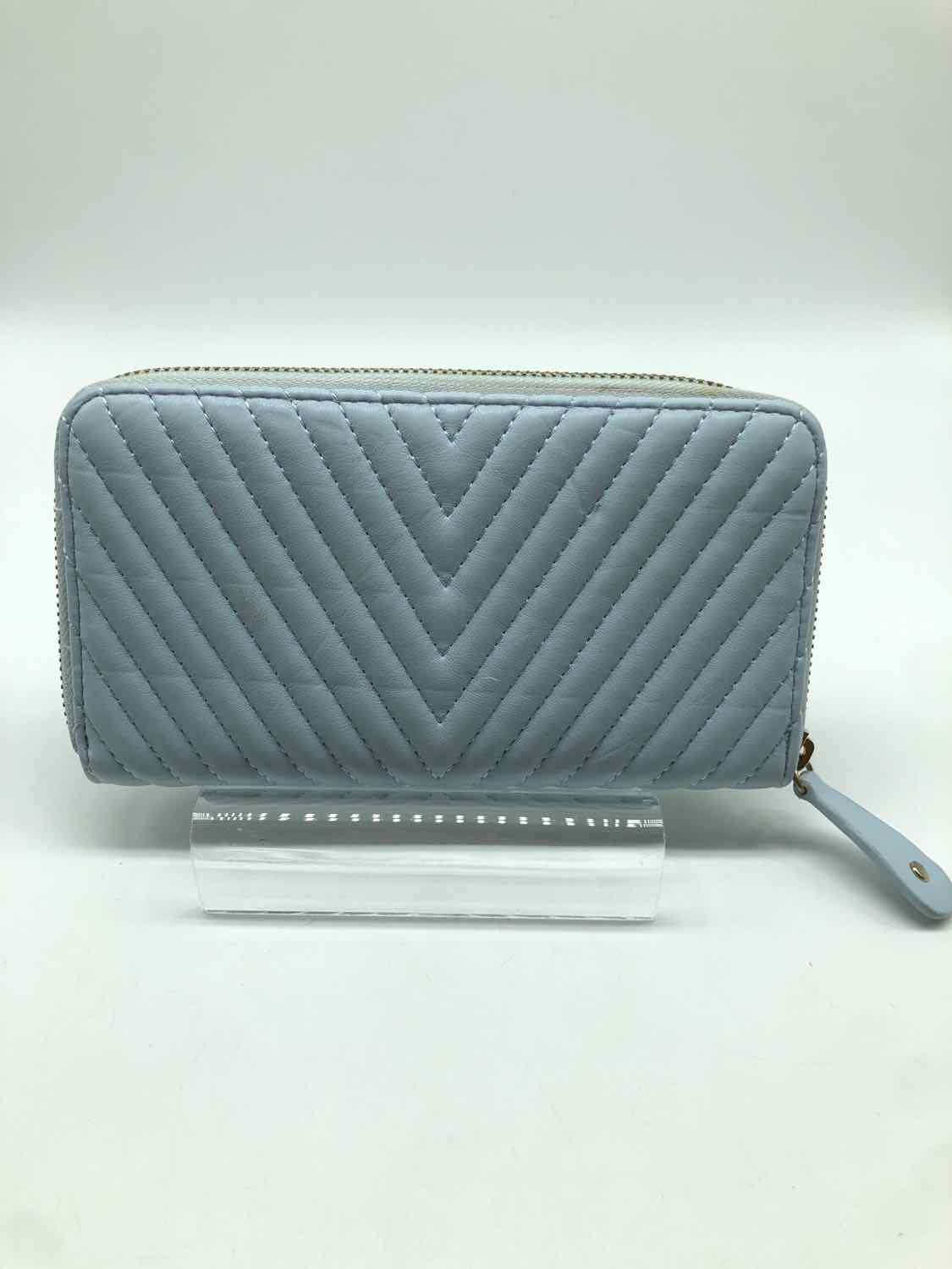 Blue Quilted Wallet Zippered Wallet