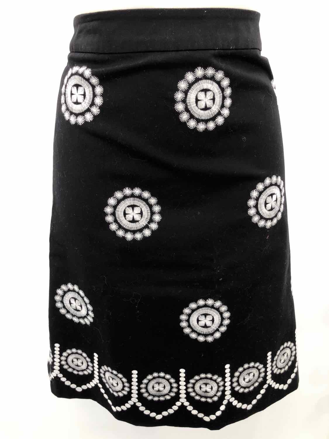 Boden Black Size 4 Embroidered A Line Skirt