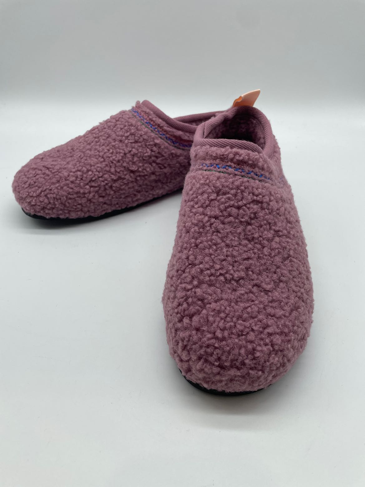 Bombas Purple Size 8 Slippers