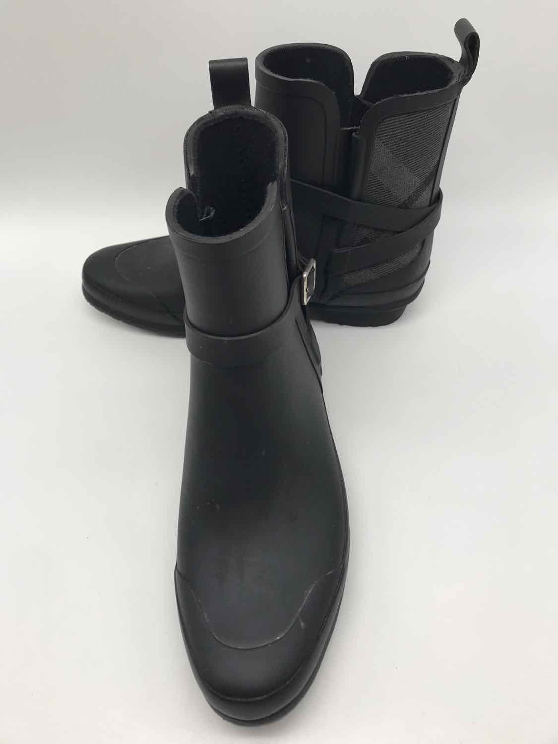 Burberry Black Size 8 Rubber Rain Boots Boots