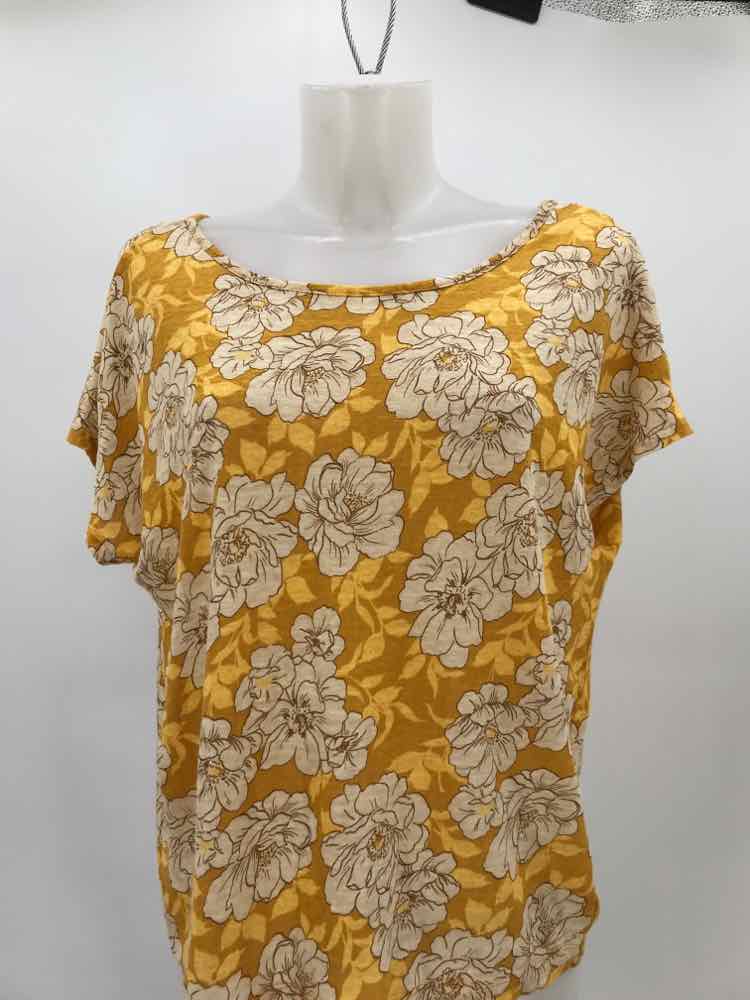 C&C California Yellow Size Large Linen Floral T-shirt