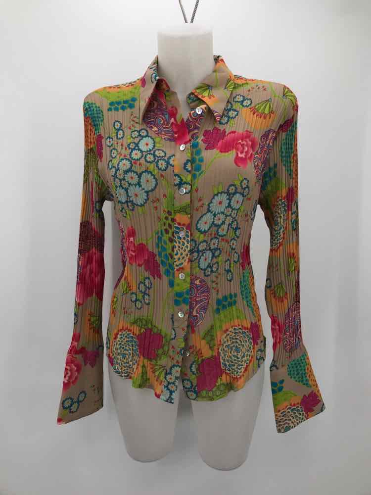 Caviar Tan Size Medium Polyester Floral Pleated Button Down