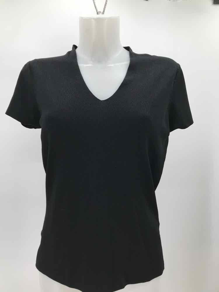 C'est City Black Size Large V Neck T-shirt