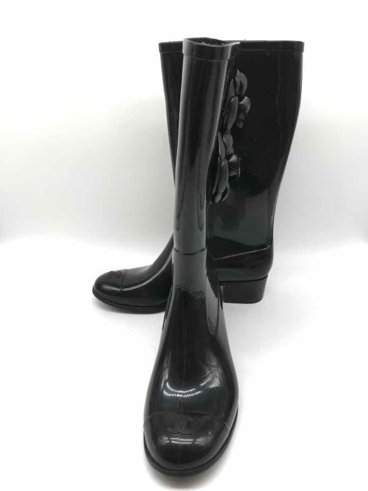 Chanel Black Size 6 Interlocking Logo Rain Boots