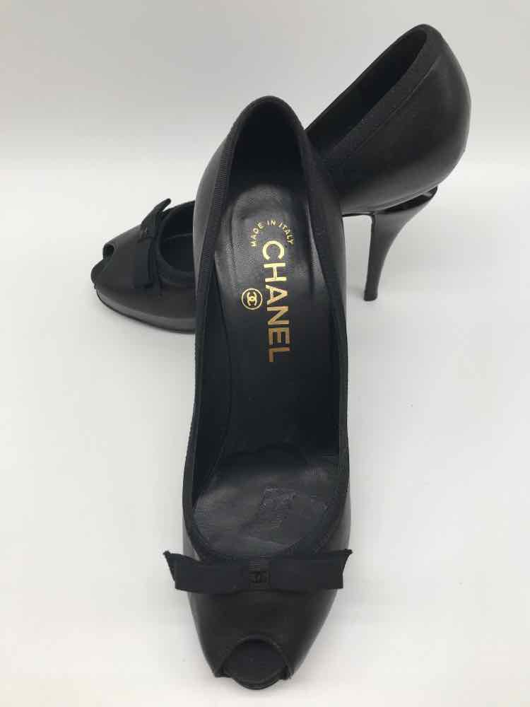 Chanel Black Size 7.5 Pump Heels