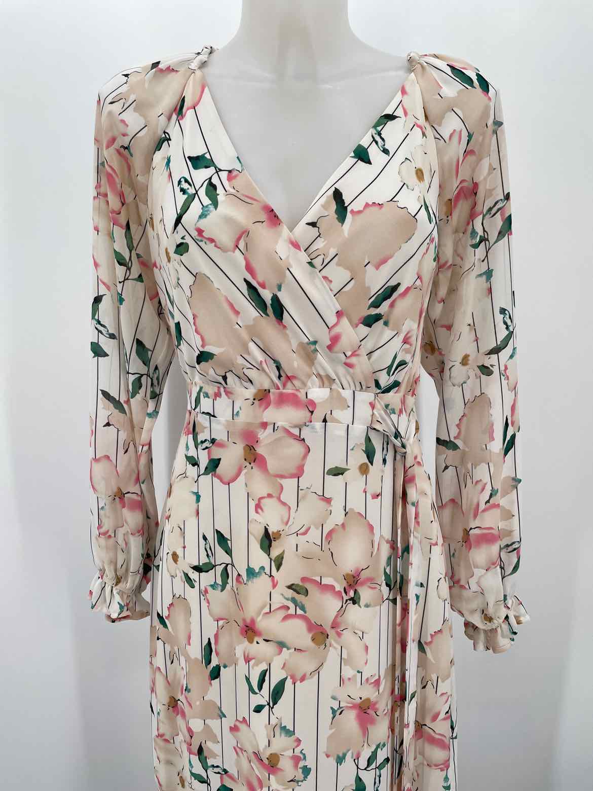 Chelsea 28 Ivory Size Small Polyester Floral V Neck Midi Long Sleeve Dress