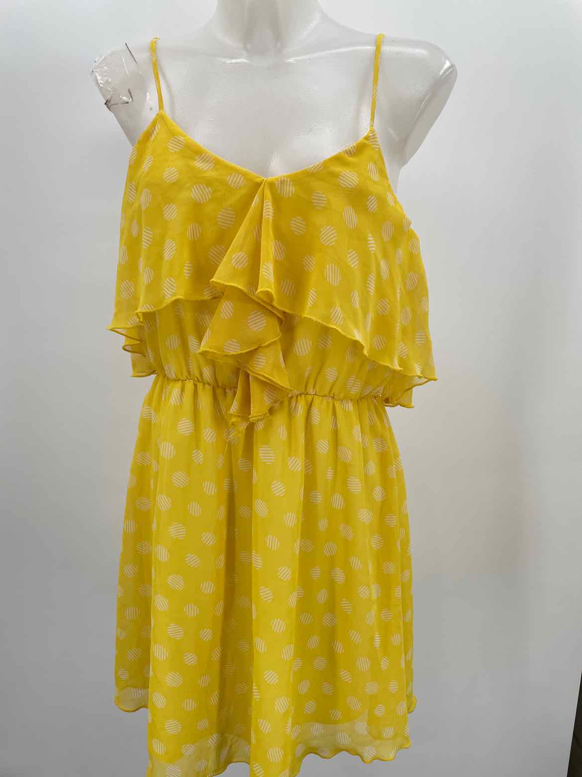 Chelsea & Violet Yellow Size Medium Printed Ruffle Short Sleeveless Dress