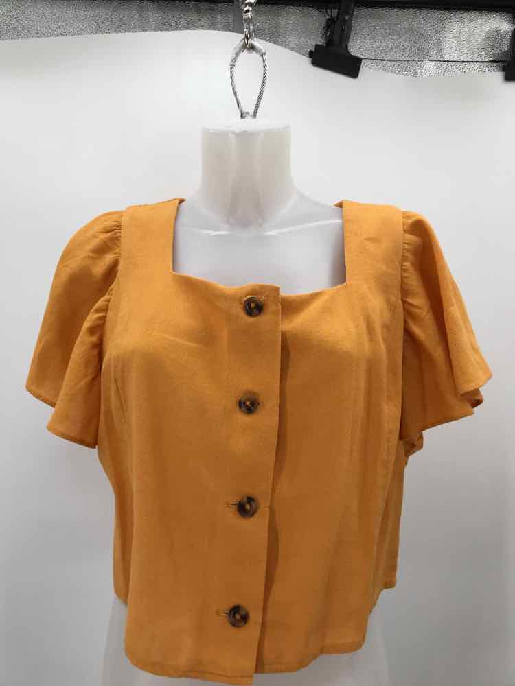 Coco Bianco Yellow Size Large Button Down Blouse