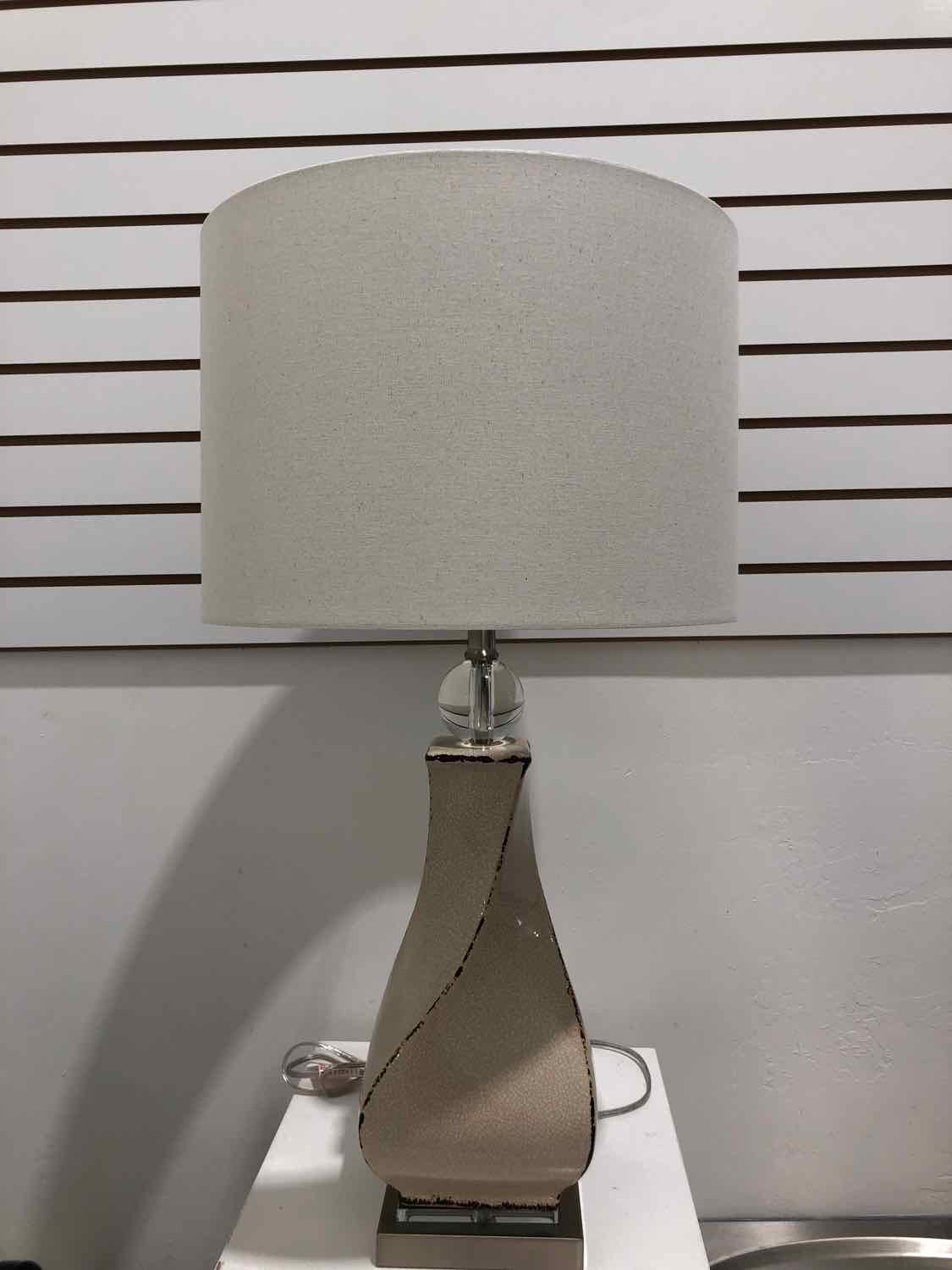 Cream Crackle Ceramic Twist Urn Table Lamp