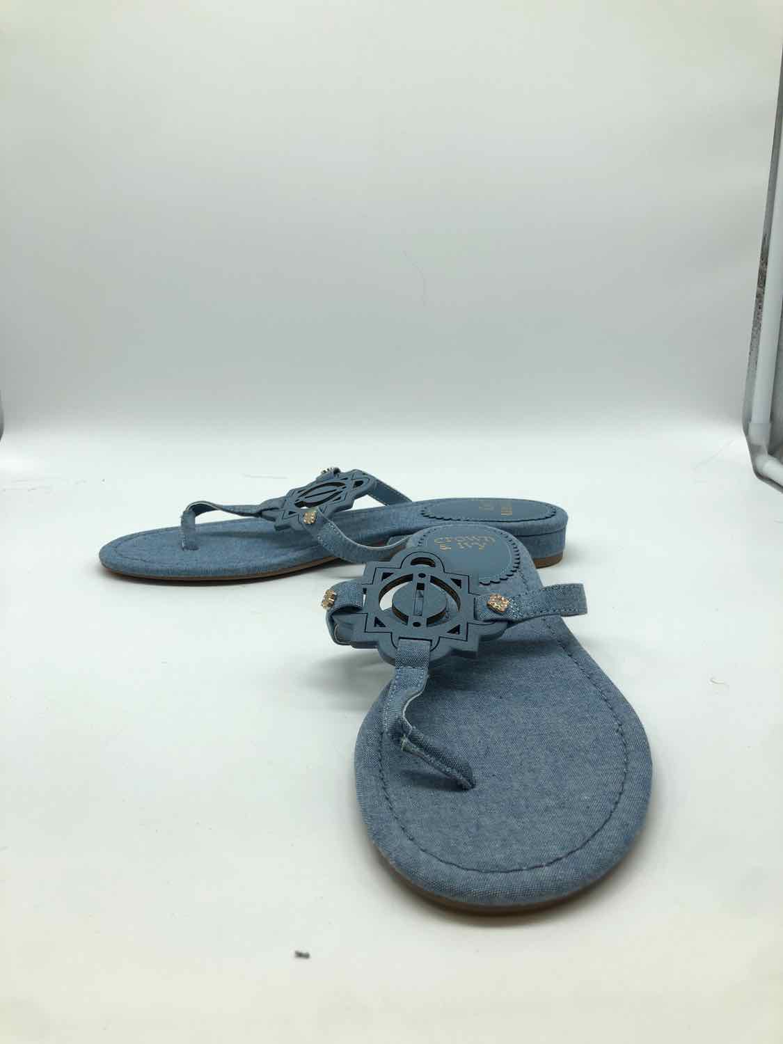 Crown & Ivy Blue Size 9 Thong Sandals