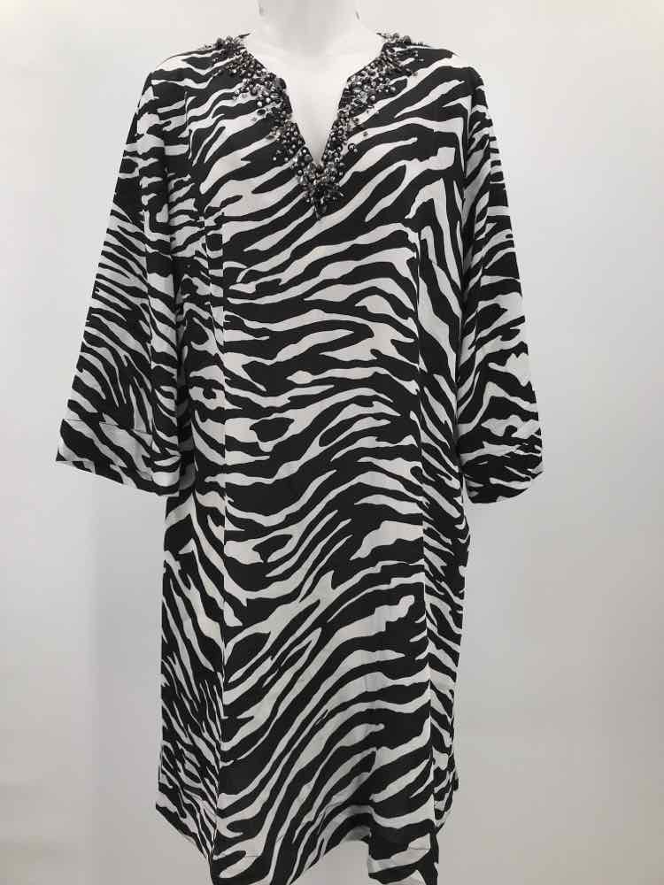 Dennis Basso Black Size Large Zebra Print Beaded Knee Length Long Sleeve Dress