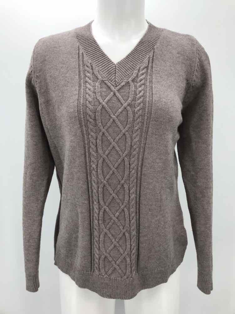 Elizabeth & Clarke Grey Size 8 Cable Knit Sweater