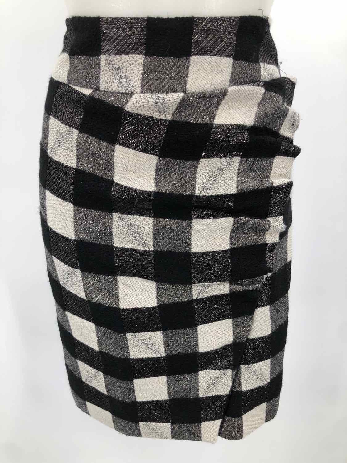 Emporio Armani Black Size 12 Plaid Shimmer Knit Skirt