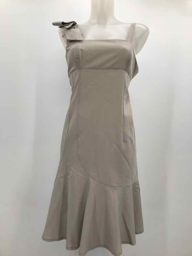 Emporio Armani Grey Size 12 Bow Tie Ruffle Knee Length Sleeveless Dress