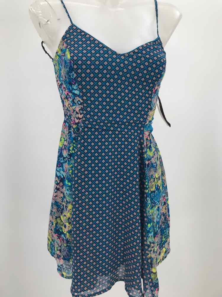 Fire Los Angeles Blue Size Small Polyester Multi Print V Neck Sleeveless Dress