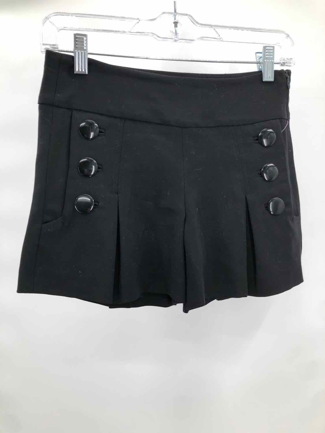 French Connection Black Size 6 Basic Shorts