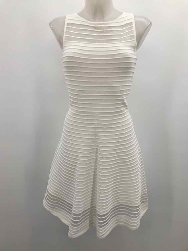 French Connection White Size 4 Textured Flare Midi Sleeveless Dress