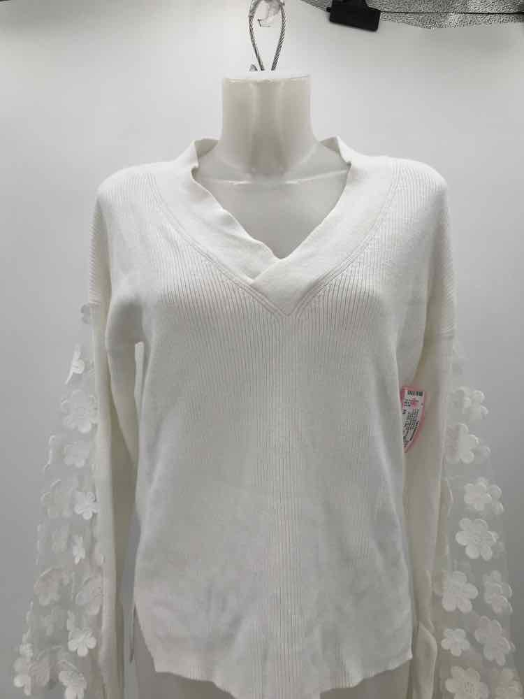 French Connection White Size XS Ribbed Bell Sleeve Long Sleeve Blouse