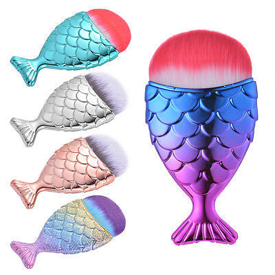 Iconic Beauty 3D Mermaid Fish Scale Style Foundation Powder Makeup Brush