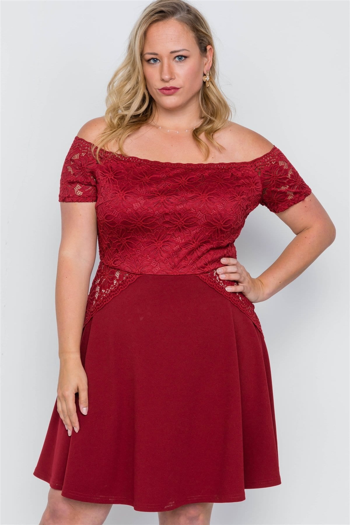 Plus Size Off-the-shoulder Skater Mini Dress