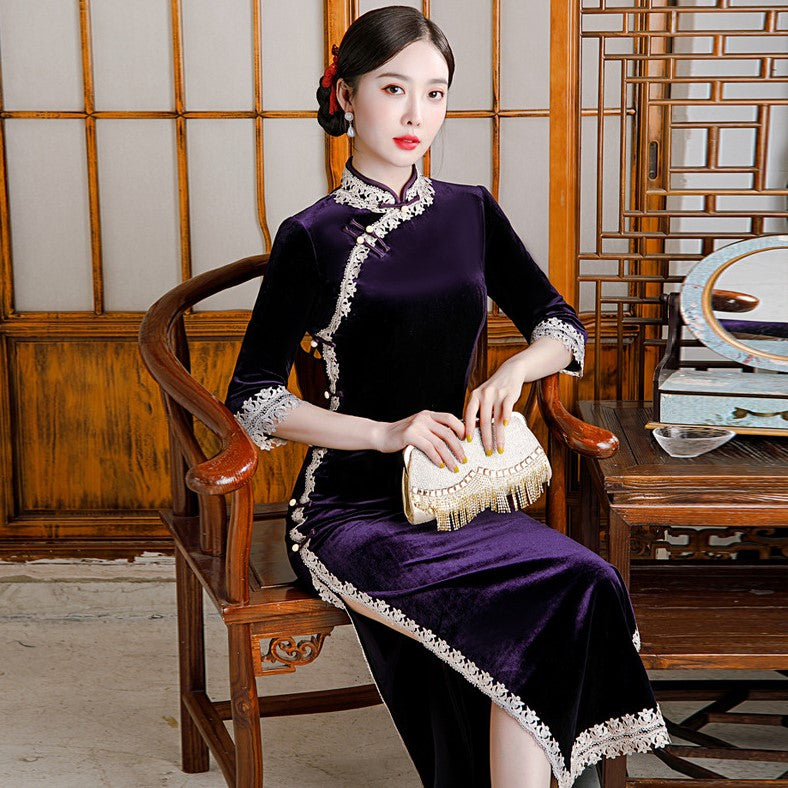 3/4 Sleeve Full Length Traditional Cheongsam Velvet Chinese Dress with Lace Edge