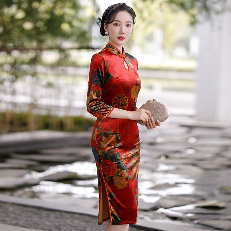 3/4 Sleeve Knee Length Traditional Cheongsam Floral Velvet Chinese Dress