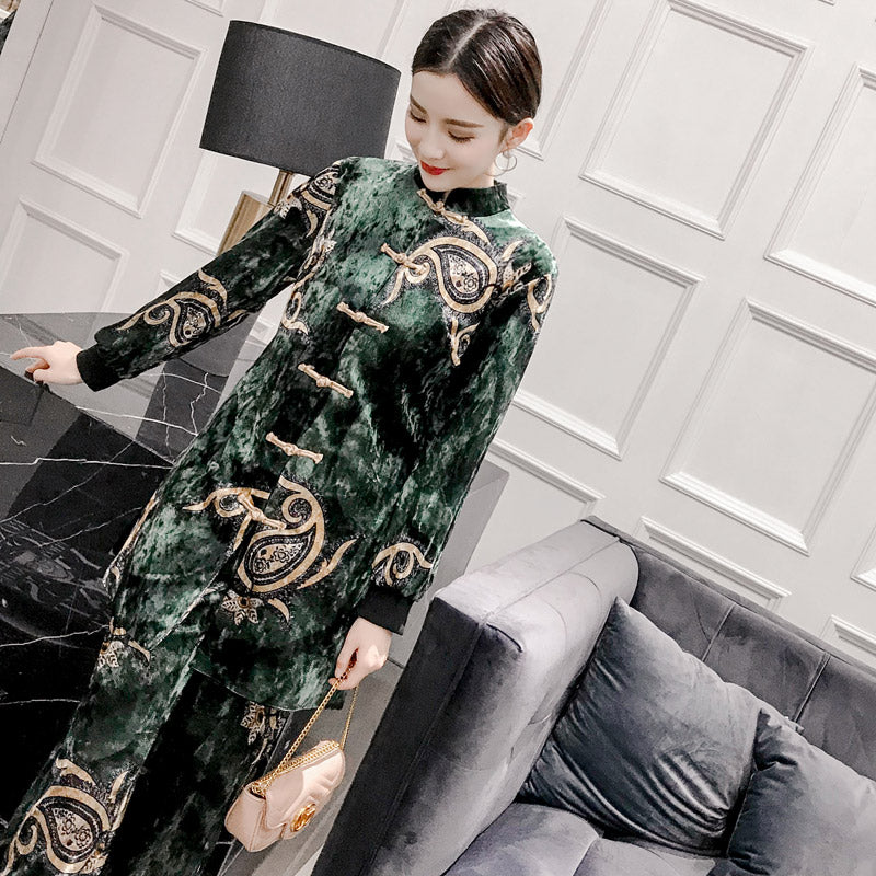 Auspicious Pattern Velvet Chinese Style Women's Suit with Strap Buttons