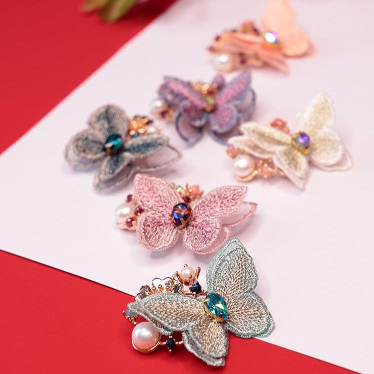 Butterfly Shape Embroidery Gilding Brooch