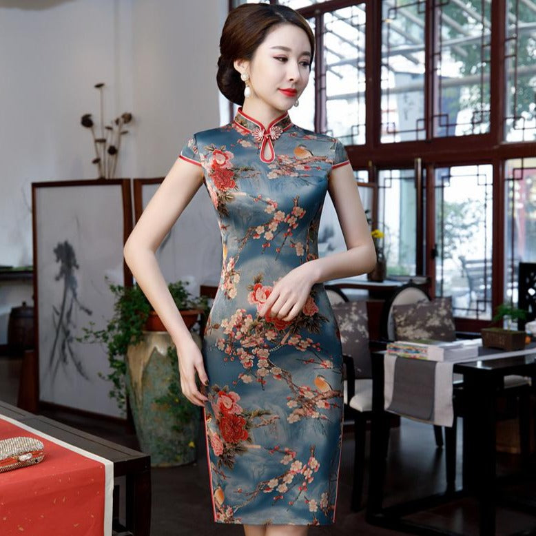 Cap Sleeve Knee Length Floral Silk Cheongsam Chinese Dress