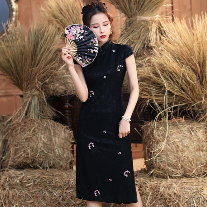 Cap Sleeve Traditional Cheongsam Lace Dress for Modern & Intellectual Women