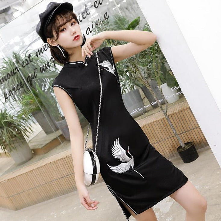 Cranes Pattern Mandarin Collar Modern Cheongsam Day Dress