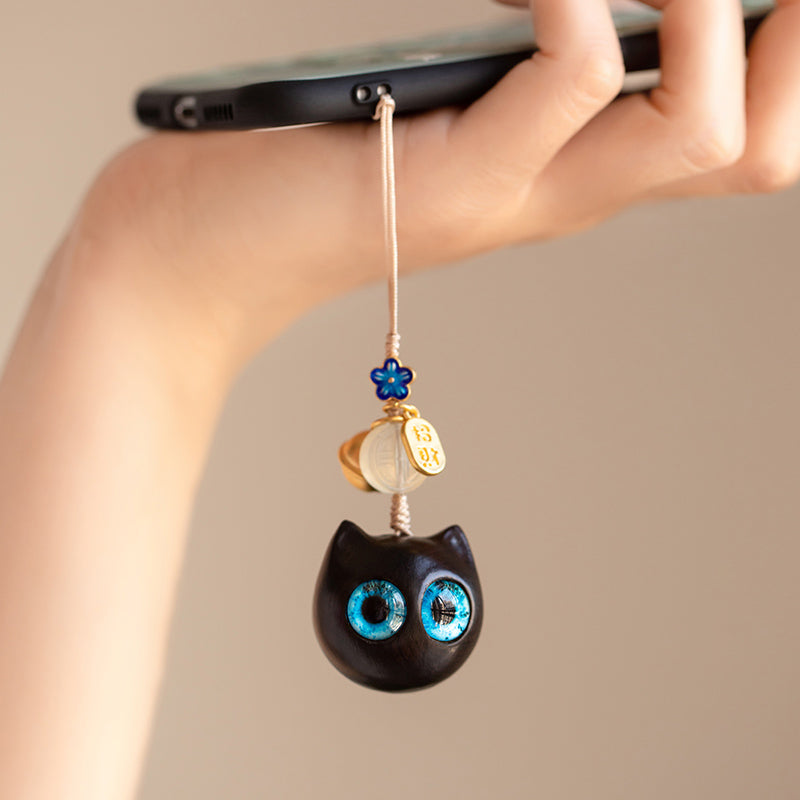 Ebony Big Eye Fortune Cat Car Key Pendant