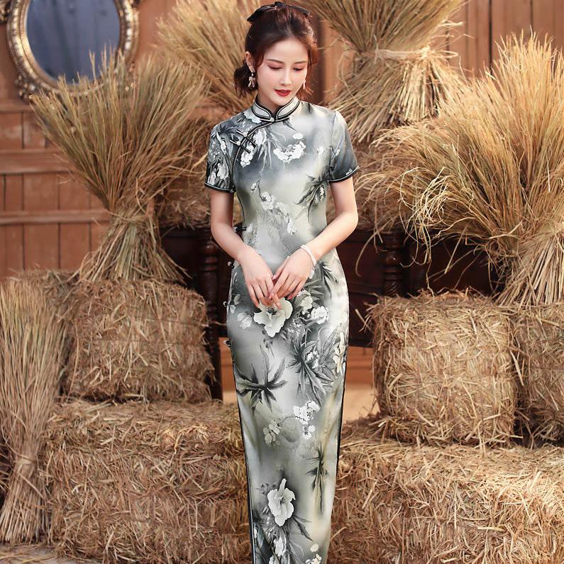 Elegant Traditional Cheongsam Chinese Dress for Modern & Intellectual Women