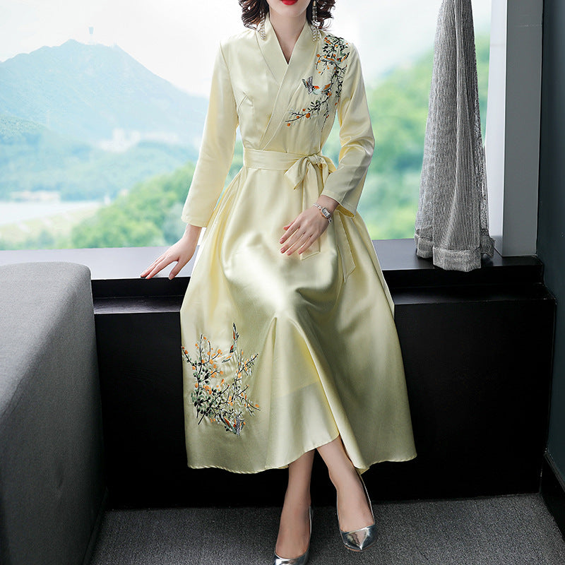 Floral Embroidery V Neck French Style Chinese Dress with Belt