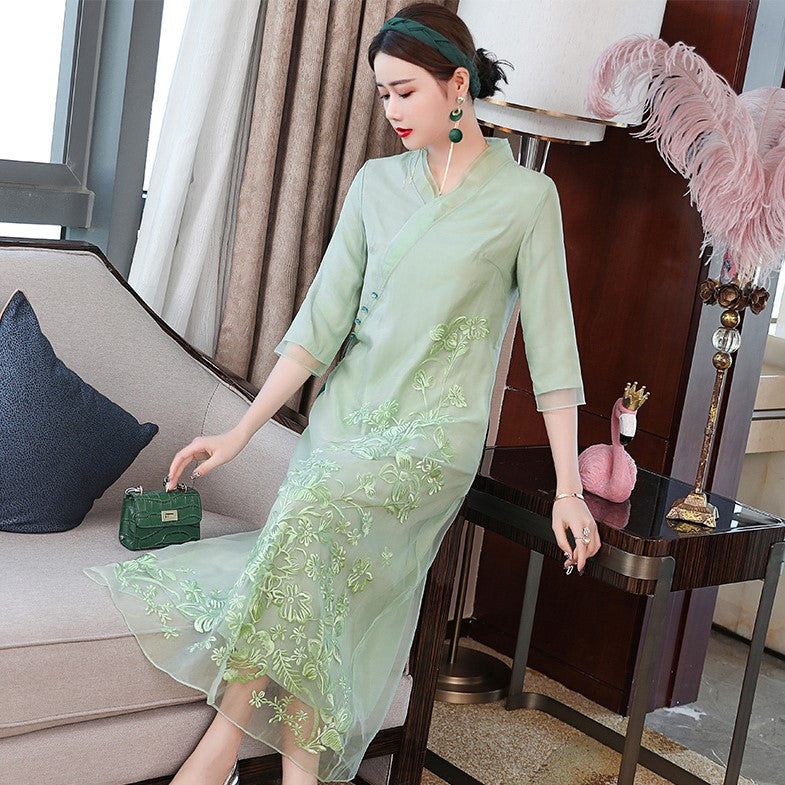 Floral Embroidery V Neck Hanfu Causal Dress Traiditonal Chinese Costume