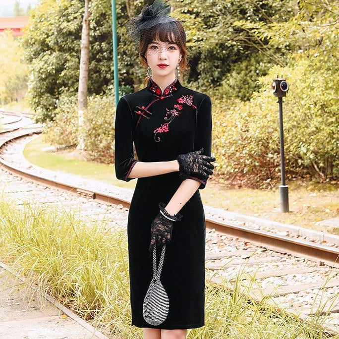 Floral Embroidery Velvet Modern Cheongsam Knee Length Qipao Dress