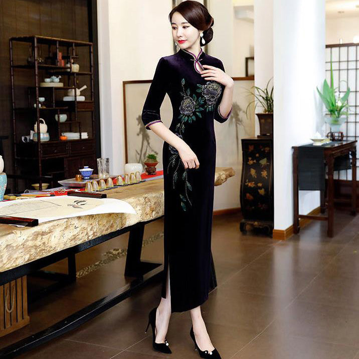 Full Length Velvet Cheongsam Mother Dress with Handmade Floral Sequins