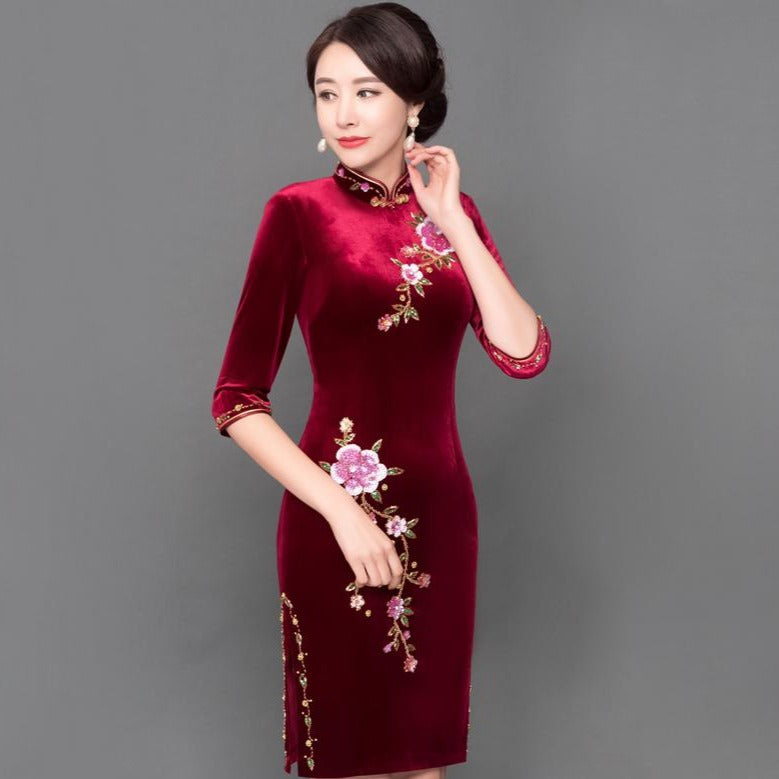 Half Sleeve Knee Length Velvet Cheongsam Mother Dress