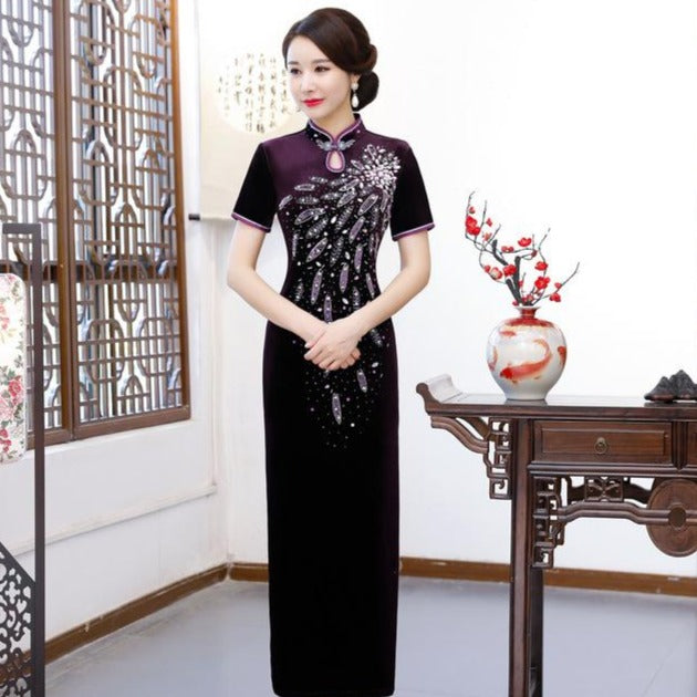 Key Hole Neck Cap Sleeve Velvet Cheongsam Chinese Dress with Floral Appliques