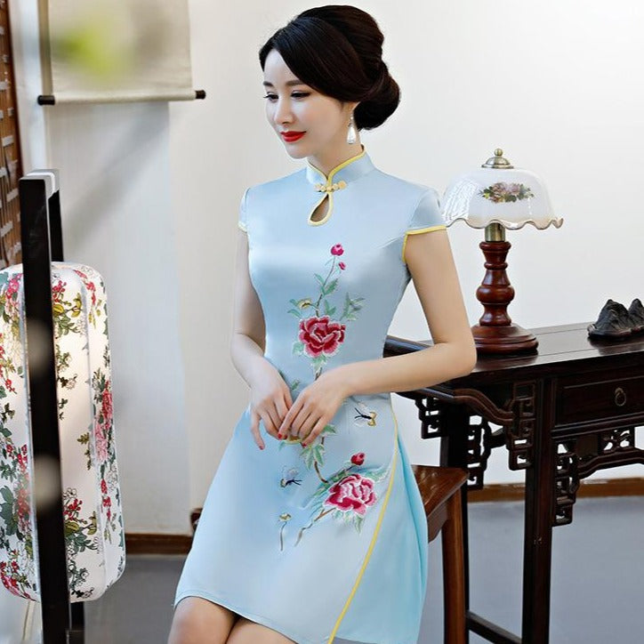 Key Hole Neck Cheongsam Top Knee Length Floral Ao Dai Dress