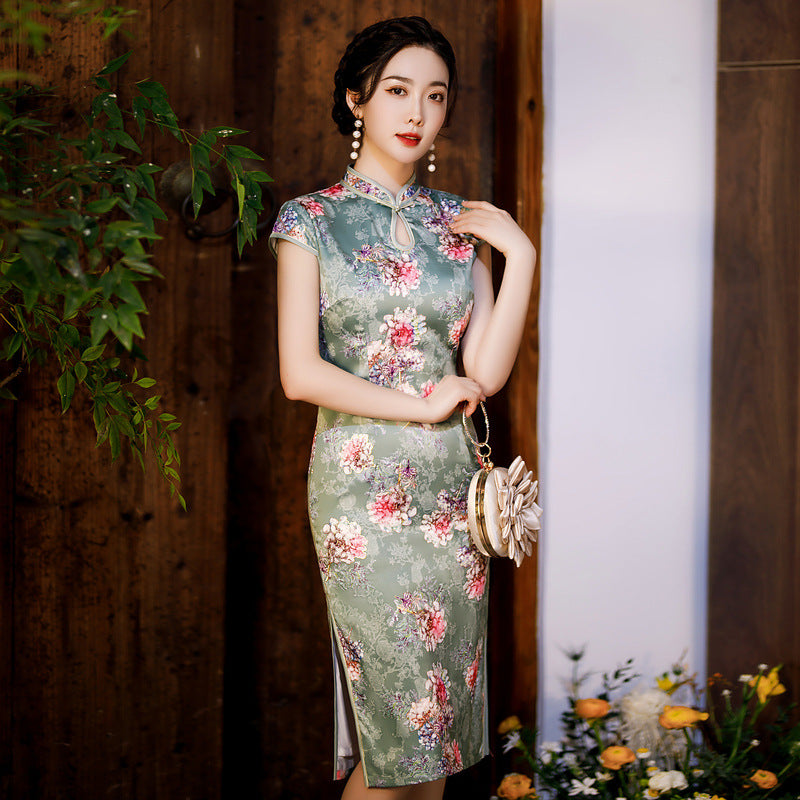 Keyhole Neck Cap Sleeve Traditional Cheongsam Knee Length Floral Chinese Dress