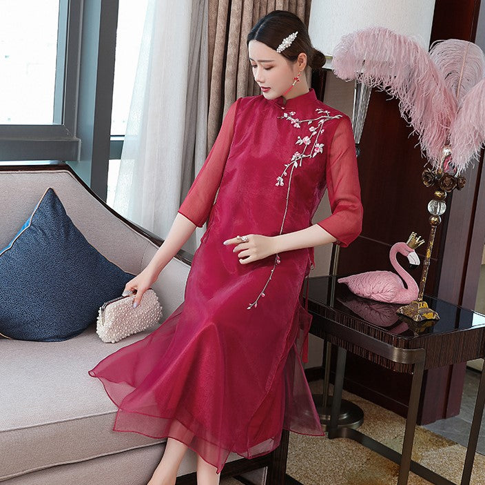 Wintersweet Embroidery Illusion Sleeve Hanfu Causal Dress Traiditonal Chinese Costume